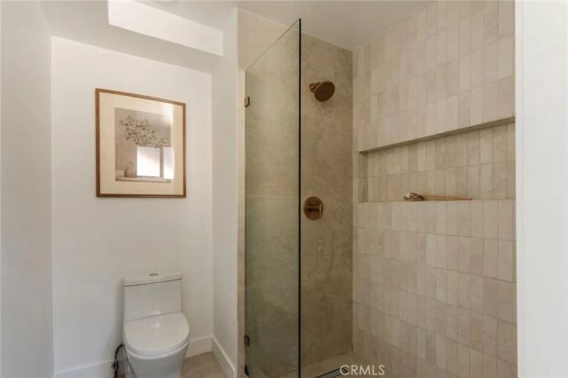 5145 6th, Los Angeles, CA 90043
