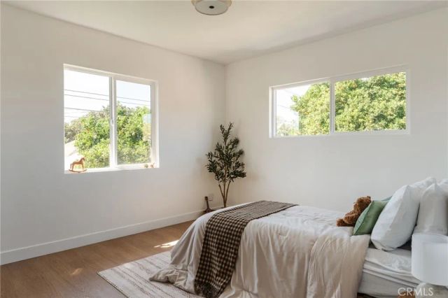 5145 6th, Los Angeles, CA 90043
