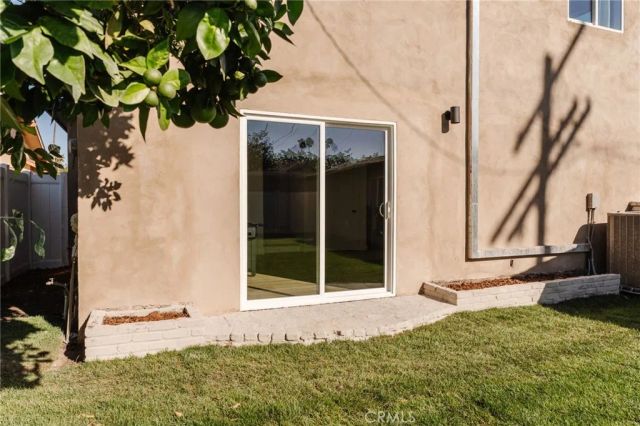 5145 6th, Los Angeles, CA 90043
