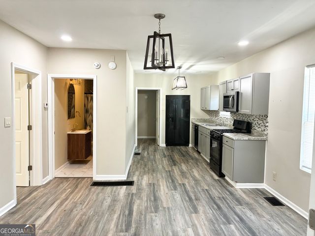 1097 Fortress Avenue SW, Atlanta, GA 30315