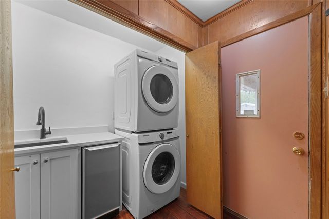 223 N Crest Street, Lancaster, TX 75146