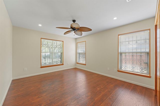 223 N Crest Street, Lancaster, TX 75146