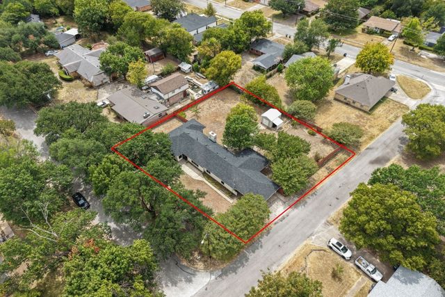 223 N Crest Street, Lancaster, TX 75146