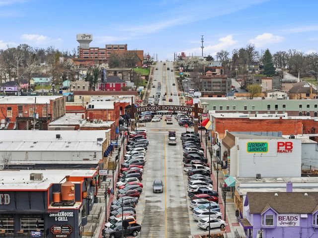 10202 Branson Landing Boulevard 202, Branson, MO 65616