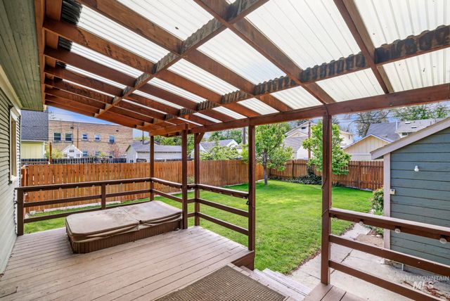 145 9th Ave N, Twin Falls, ID 83301
