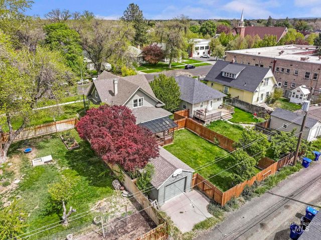 145 9th Ave N, Twin Falls, ID 83301