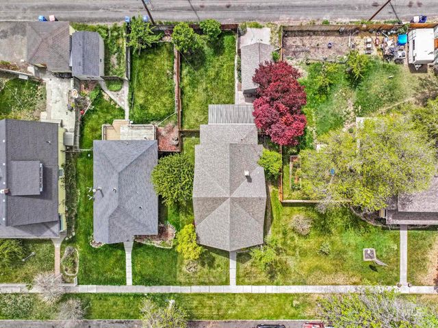 145 9th Ave N, Twin Falls, ID 83301