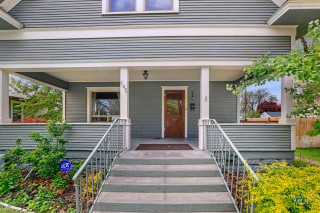 145 9th Ave N, Twin Falls, ID 83301