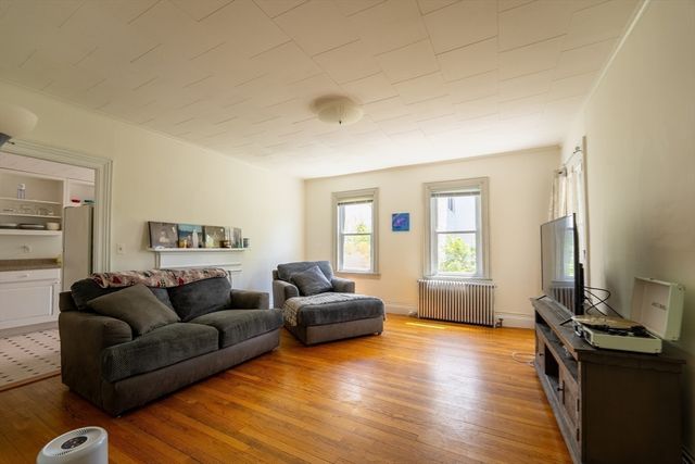 41-43 North Main, Northampton, MA 01062