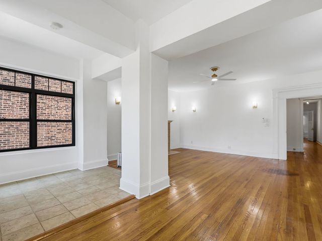 1227 E Hyde Park Boulevard 2, Chicago, IL 60615