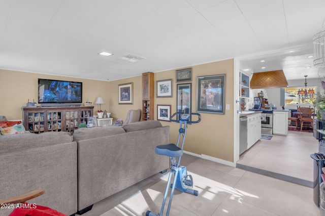 5480 E AKRON Street, Mesa, AZ 85205