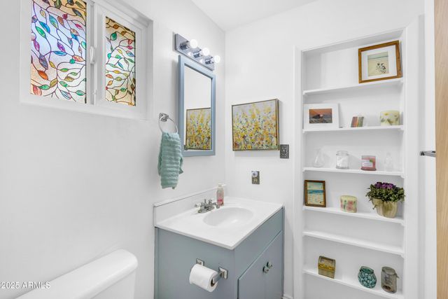 5480 E AKRON Street, Mesa, AZ 85205