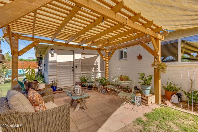 5480 E AKRON Street, Mesa, AZ 85205