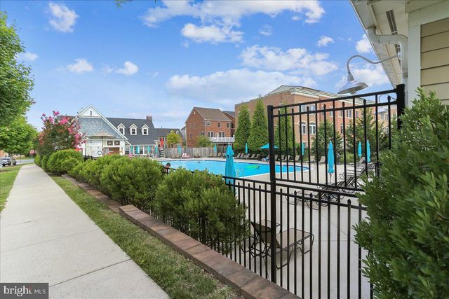 452 EXCHANGE AVE., Gaithersburg, MD 20878