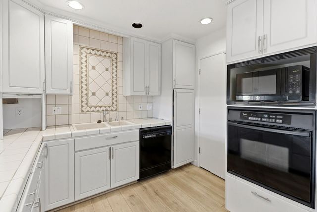 122 Harber Ct, Sacramento, CA 95864