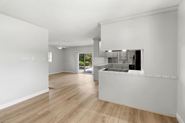 122 Harber Ct, Sacramento, CA 95864