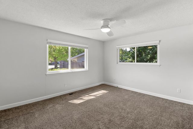 122 Harber Ct, Sacramento, CA 95864