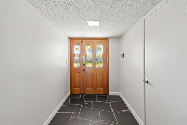 122 Harber Ct, Sacramento, CA 95864