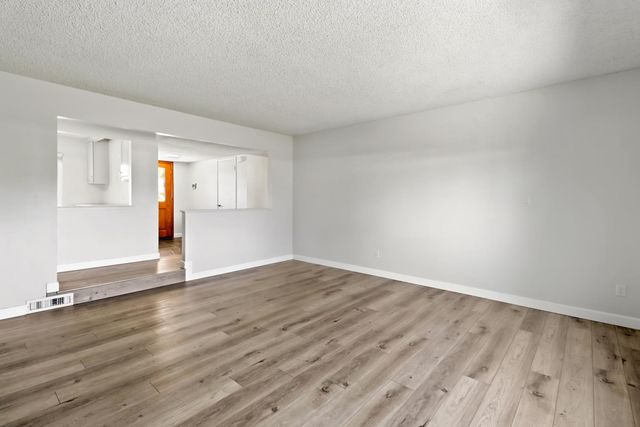 122 Harber Ct, Sacramento, CA 95864