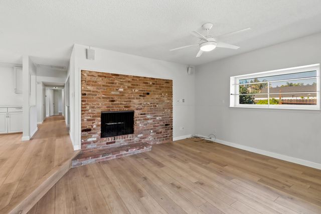 122 Harber Ct, Sacramento, CA 95864