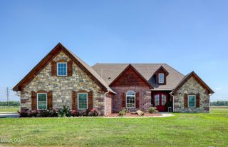 1720 E Fir Road, Carthage, MO 64836