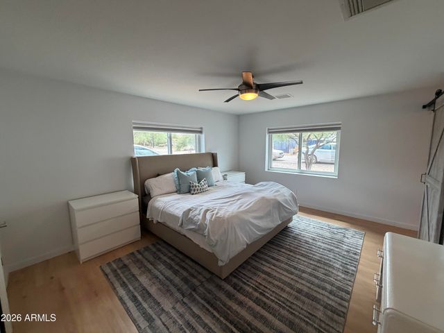 1240 E Paint Your Wagon Trail, Phoenix, AZ 85085