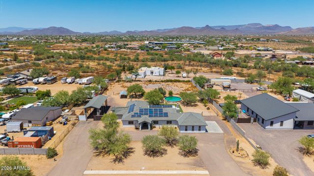 1240 E Paint Your Wagon Trail, Phoenix, AZ 85085