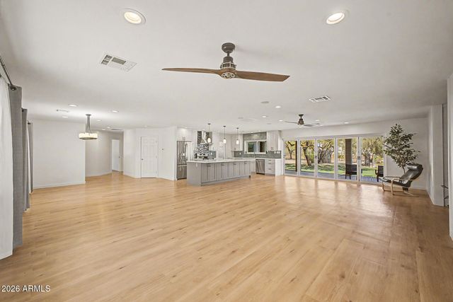 1240 E Paint Your Wagon Trail, Phoenix, AZ 85085