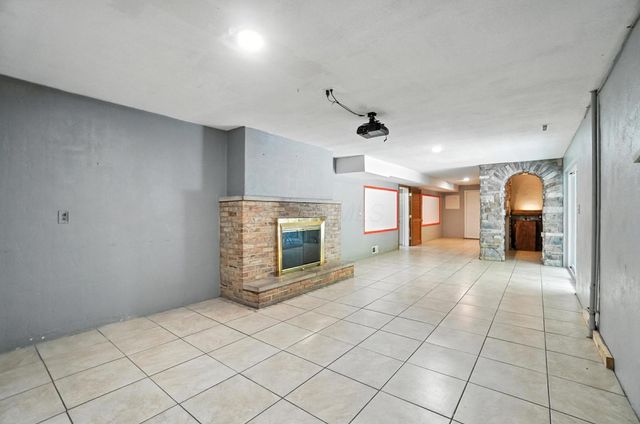 4109 Derr Road, Springfield, OH 45503