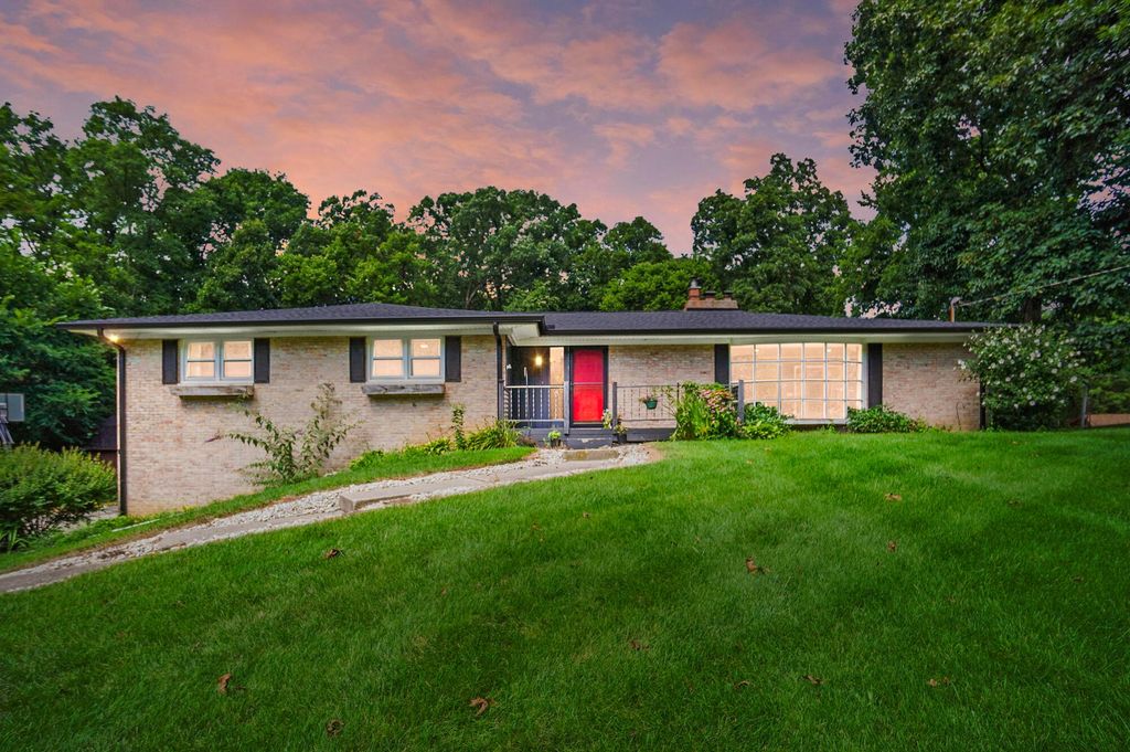 4109 Derr Road, Springfield, OH 45503