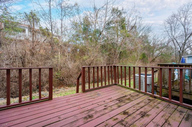 5 Rolling Meadows Dr, Goodlettsville, TN 37072