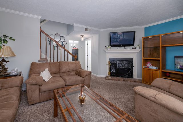 5 Rolling Meadows Dr, Goodlettsville, TN 37072