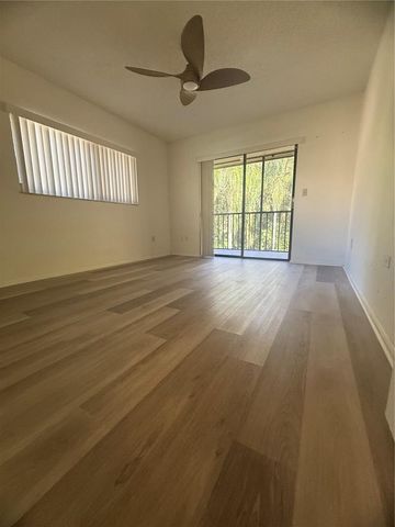 11707 RAINTREE VILLAGE BOULEVARD C, Temple Terrace, FL 33617