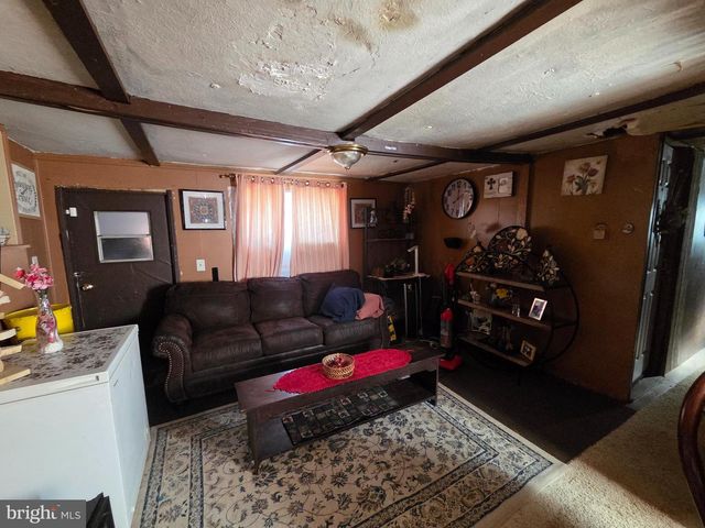 2034 JEROME RD, Mount Jackson, VA 22842