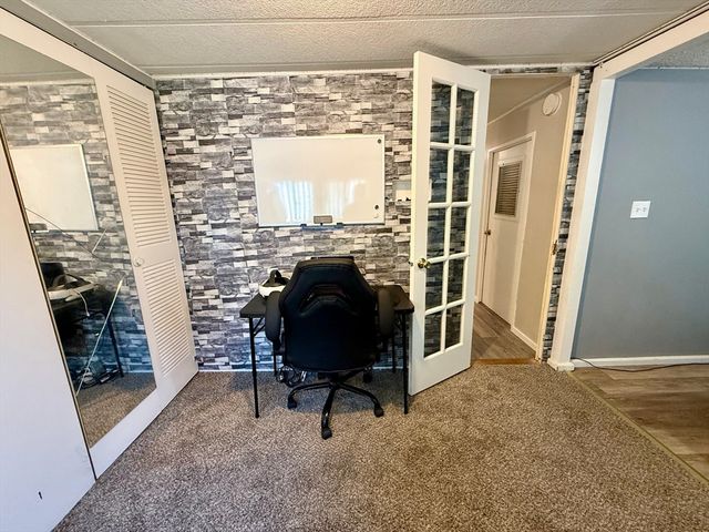37 Grouse Dr, Chicopee, MA 01020