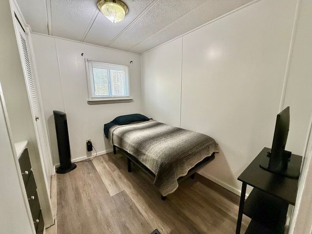 37 Grouse Dr, Chicopee, MA 01020