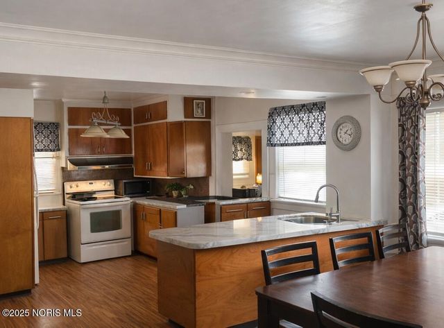 2040 Joffre Avenue, Toledo, OH 43607