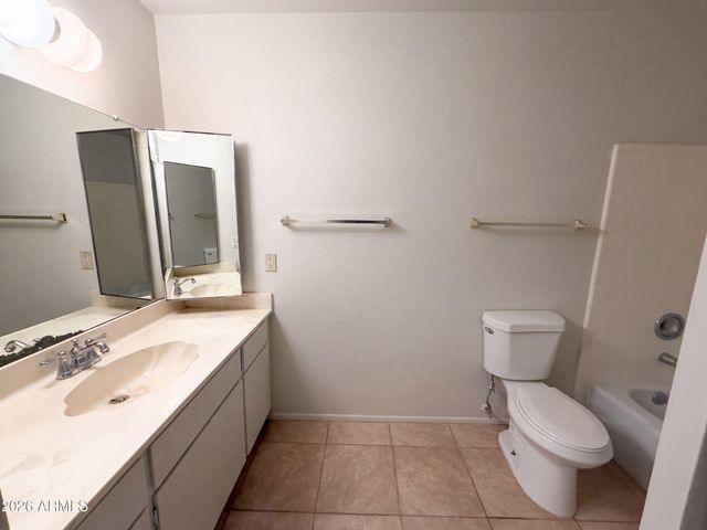 8301 N 47TH Drive, Glendale, AZ 85302