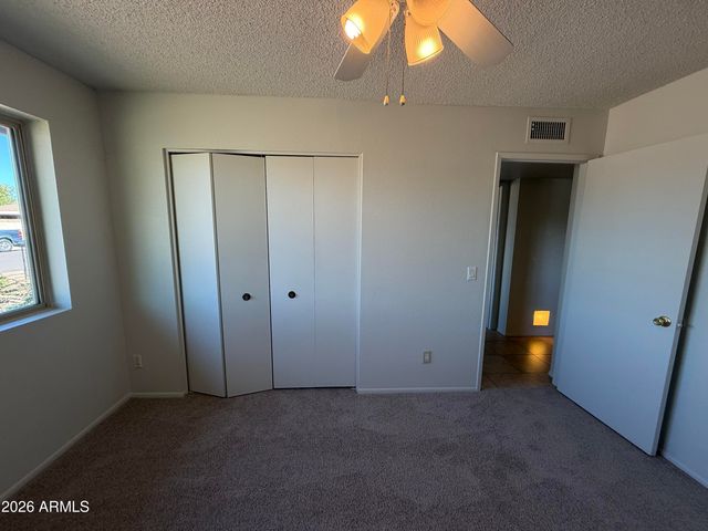 8301 N 47TH Drive, Glendale, AZ 85302