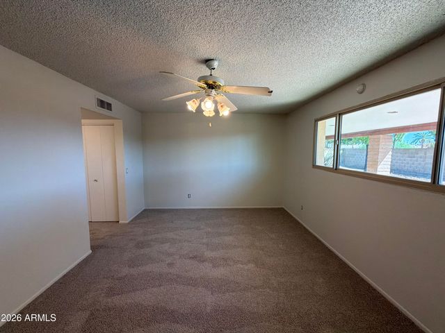8301 N 47TH Drive, Glendale, AZ 85302