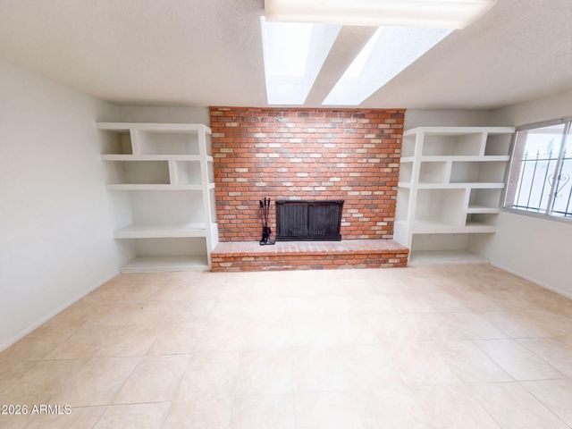 8301 N 47TH Drive, Glendale, AZ 85302