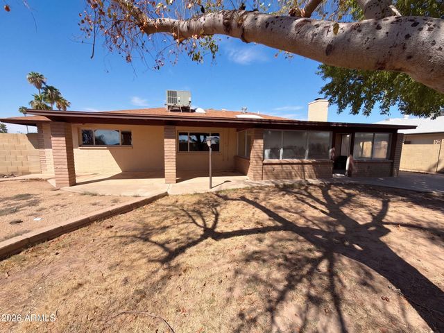 8301 N 47TH Drive, Glendale, AZ 85302