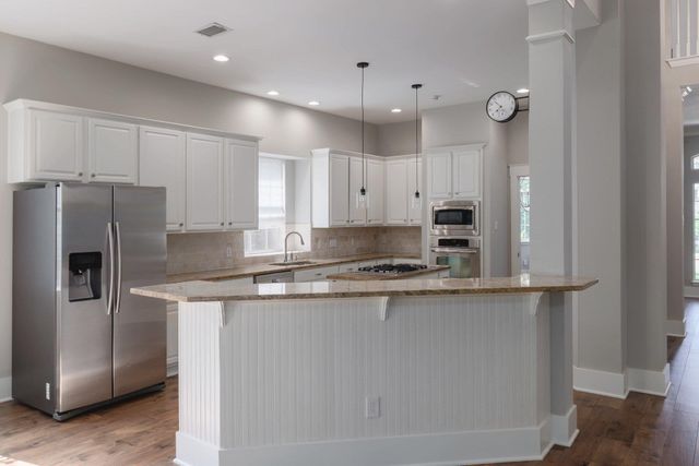 5512 Ballenton LN, Austin, TX 78739