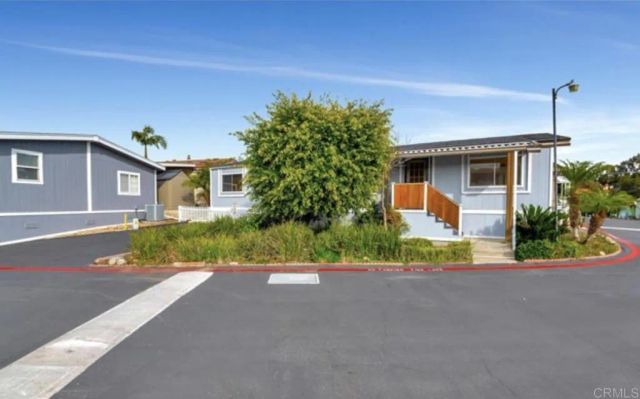400 N MELROSE DR 22, Vista, CA 92083