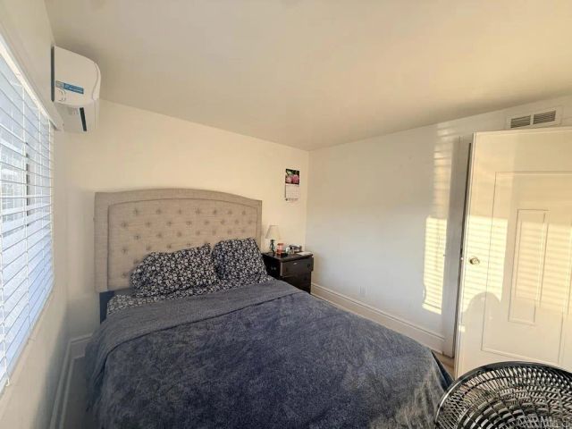 400 N MELROSE DR 22, Vista, CA 92083