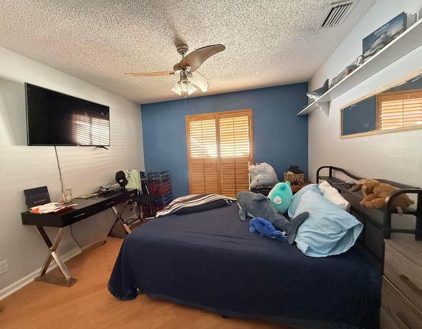 6050 Linton Street, Jupiter, FL 33458