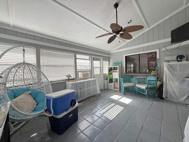 6050 Linton Street, Jupiter, FL 33458