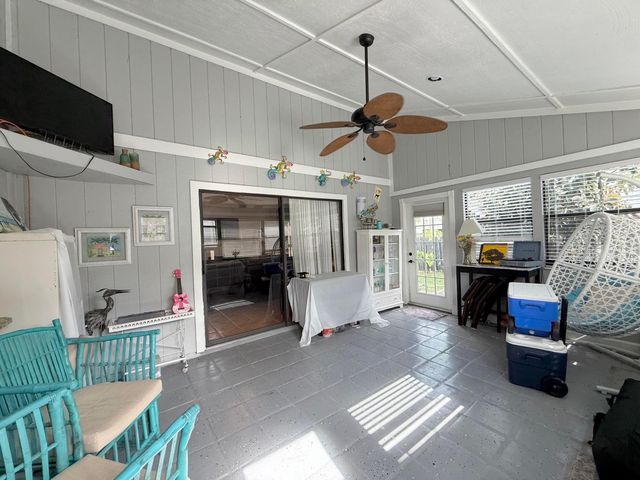 6050 Linton Street, Jupiter, FL 33458
