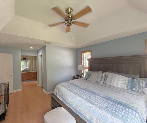 6050 Linton Street, Jupiter, FL 33458