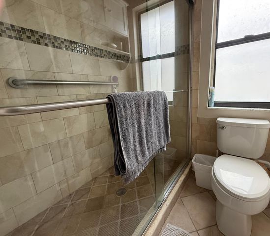 6050 Linton Street, Jupiter, FL 33458